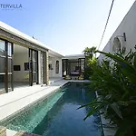 Seminyak Deluxe Villa