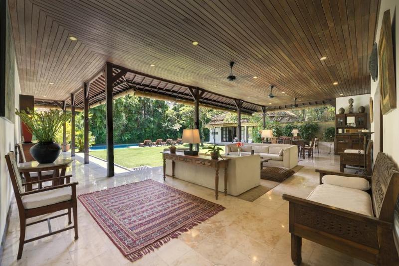 Deluxe Seminyak (Bali)