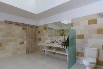 Deluxe Seminyak (Bali)